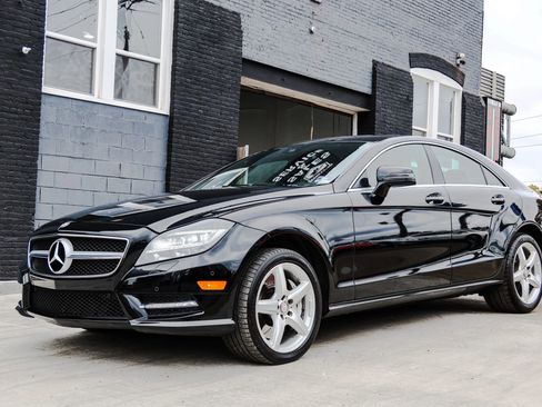 Used 2014 Mercedes-Benz CLS 550 4MATIC w/ Premium 1 Package image 5