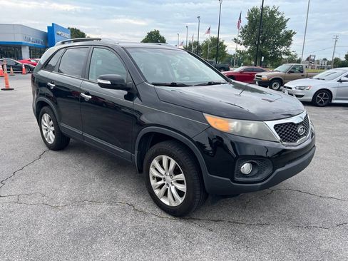 Used 2011 Kia Sorento EX w/ Premium Pkg FWD image 2