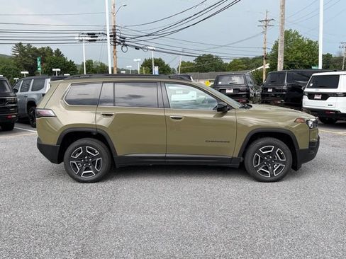 New 2026 Jeep Cherokee Laredo AWD/4WD image 8