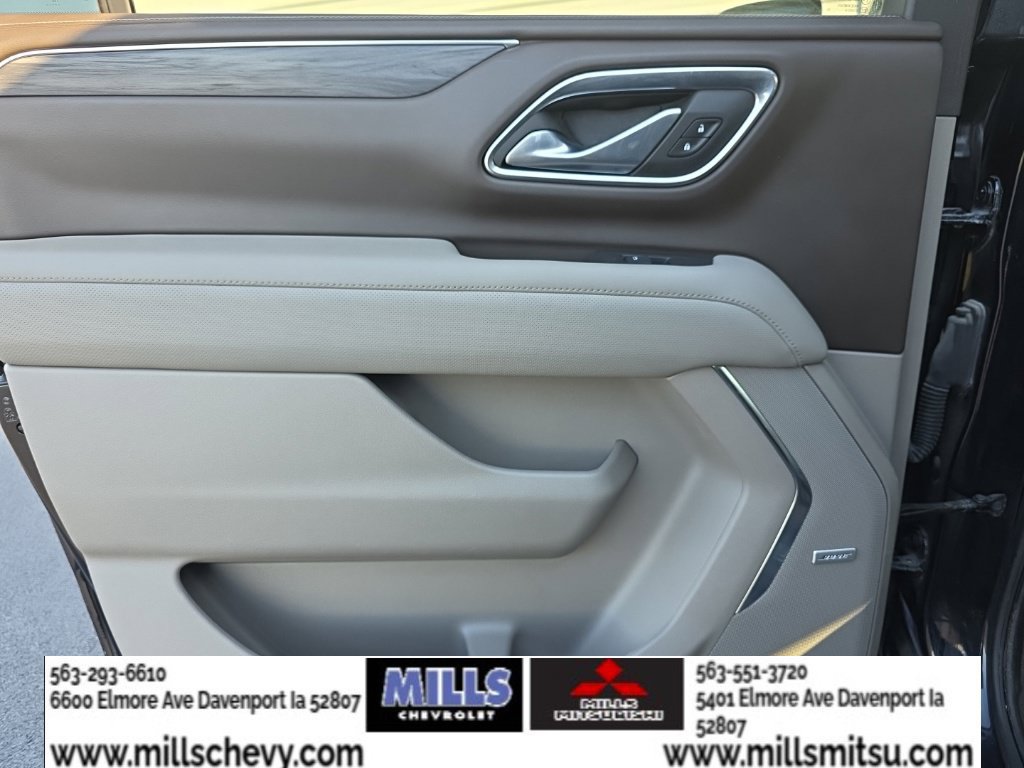 Used 2023 GMC Yukon XL SLT w/ SLT Premium Package AWD/4WD image 22
