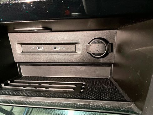 Used 2025 Volkswagen Taos SEL w/ Black Wheel Plus Package image 37