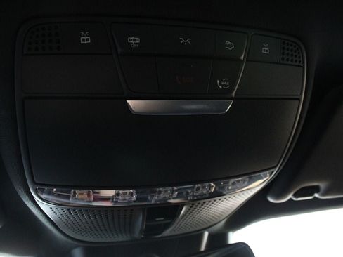 Used 2020 Mercedes-Benz E 450 4MATIC Sedan w/ Parking Assistance Package image 22
