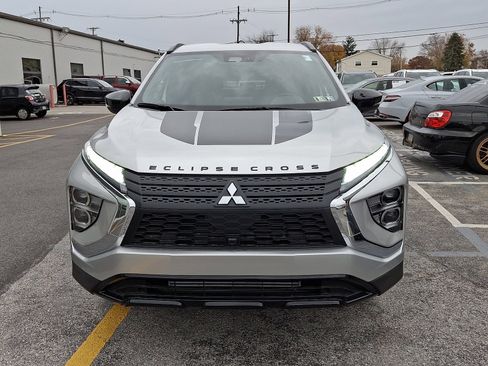 New 2025 Mitsubishi Eclipse Cross Black Edition image 3