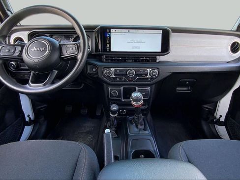 Used 2024 Jeep Wrangler Sport AWD/4WD image 15