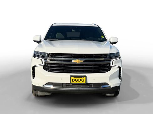 Used 2023 Chevrolet Suburban LT image 8