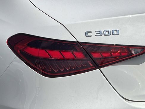 Used 2022 Mercedes-Benz C 300 Sedan image 10