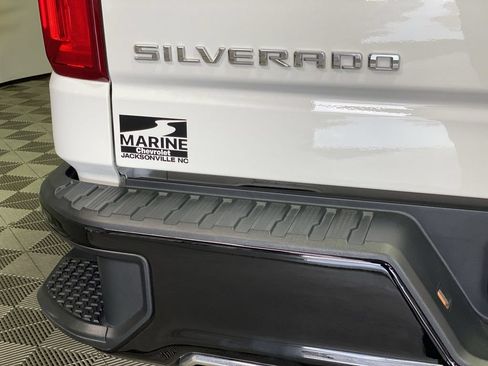 Used 2025 Chevrolet Silverado 1500 LT Trail Boss w/ Convenience Package II AWD/4WD image 38