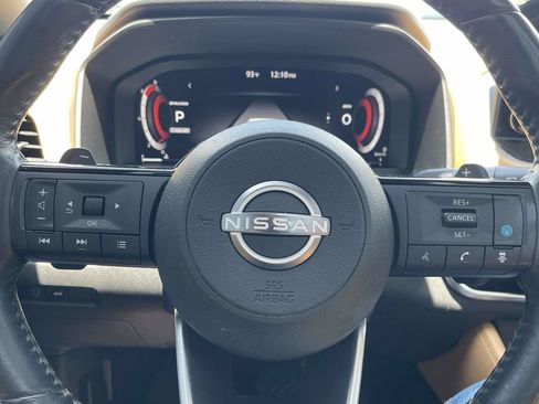 Used 2023 Nissan Rogue Platinum FWD image 24