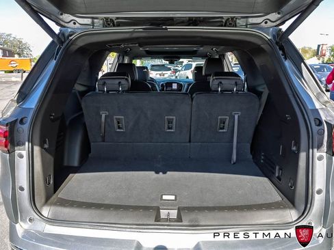 Used 2023 Chevrolet Traverse Premier AWD/4WD image 46