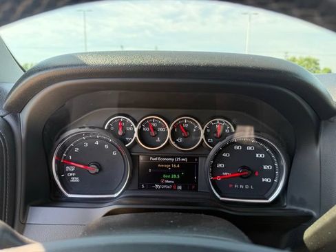 Used 2022 Chevrolet Silverado 1500 RST AWD/4WD image 23