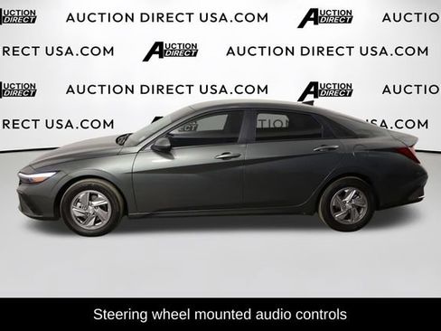 Used 2025 Hyundai Elantra SE FWD image 5