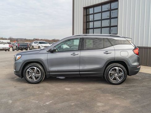 Used 2019 GMC Terrain SLT w/ Preferred Package image 2
