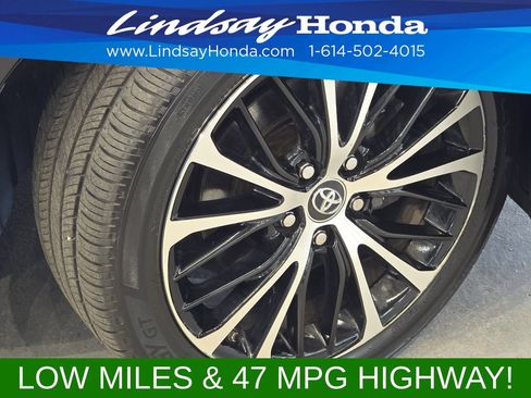 Used 2018 Toyota Camry SE FWD image 25