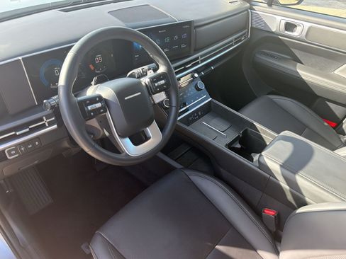 Used 2026 Hyundai Santa Fe SEL FWD image 4