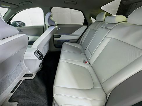 Used 2024 Hyundai Ioniq 6 SEL image 27