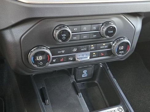 New 2025 Ford Bronco Outer Banks image 14