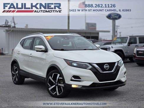 Used 2020 Nissan Rogue Sport SL w/ Premium Package image 1
