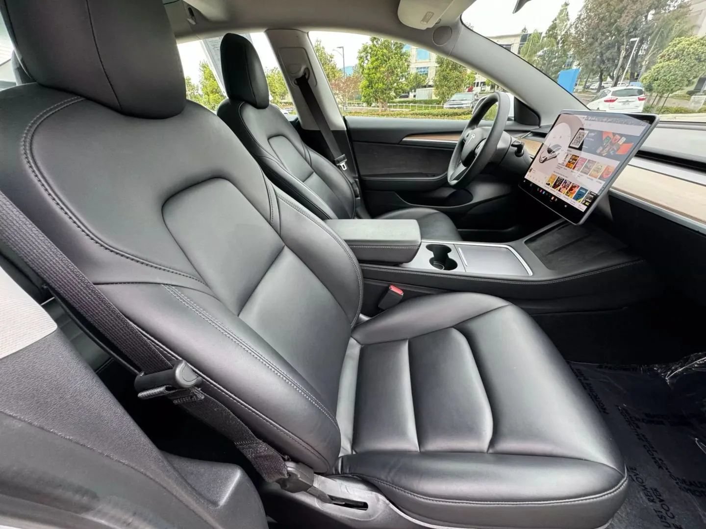 Used 2023 Tesla Model 3 Standard Range RWD image 9