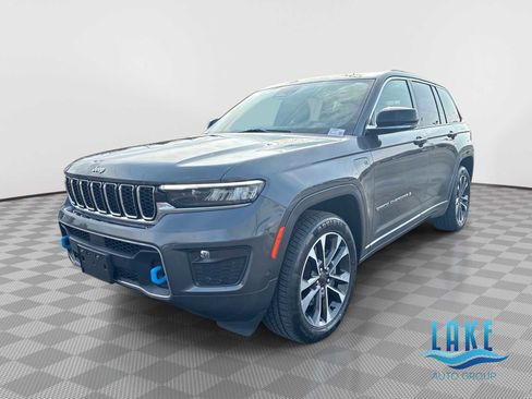 Used 2022 Jeep Grand Cherokee Overland AWD/4WD image 1