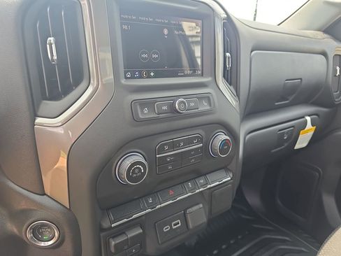 New 2025 Chevrolet Silverado 2500 W/T RWD image 18