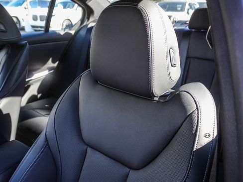 New 2026 BMW 330i Sedan w/ M Sport Package image 25