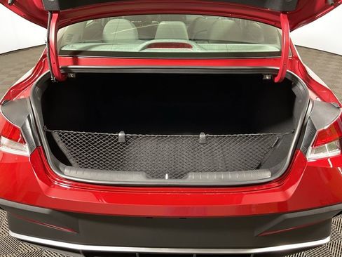 New 2025 Hyundai Elantra SE image 13