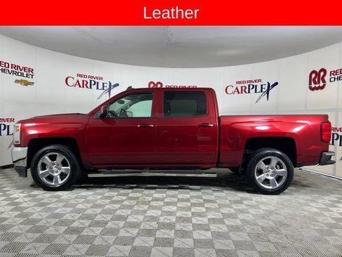 Used 2018 Chevrolet Silverado 1500 LT w/ Texas Edition RWD image 4