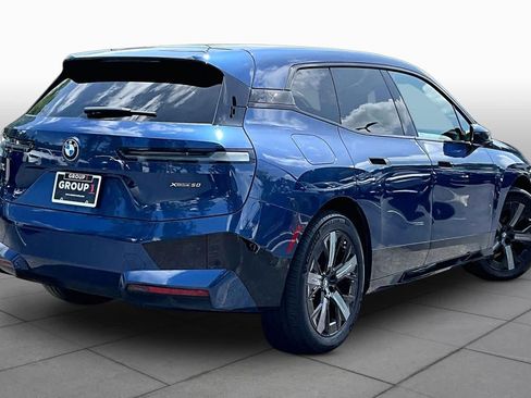 Used 2024 BMW iX xDrive50 w/ Sport Package AWD/4WD image 12