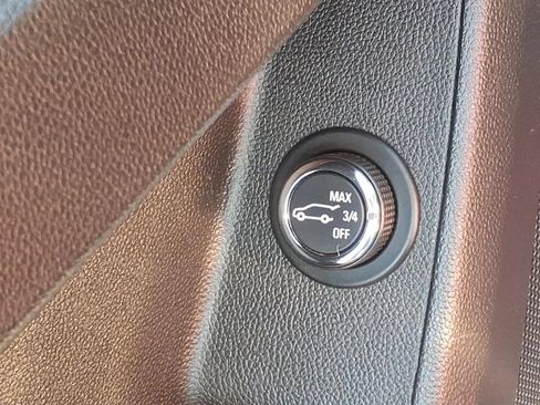 Used 2018 Chevrolet Traverse LT AWD/4WD image 15