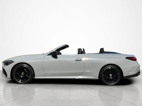 Used 2026 Mercedes-Benz CLE 300 4MATIC Cabriolet image 2