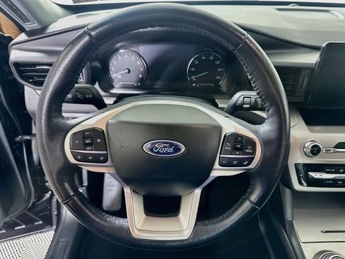 Used 2023 Ford Explorer XLT w/ Class IV Trailer Tow Package AWD/4WD image 16