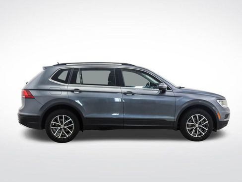 Used 2019 Volkswagen Tiguan SE w/ Panoramic Sunroof Package AWD/4WD image 6