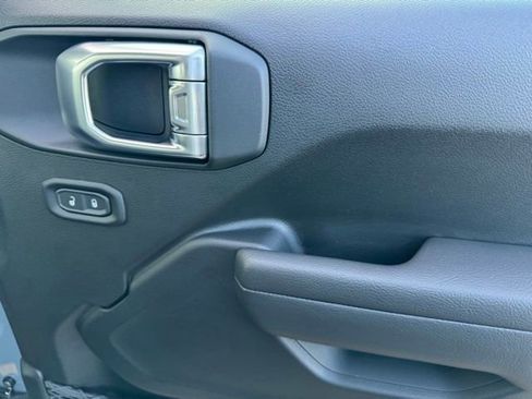 New 2026 Jeep Gladiator Sport AWD/4WD image 23