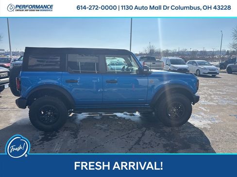 Used 2023 Ford Bronco Wildtrak image 3