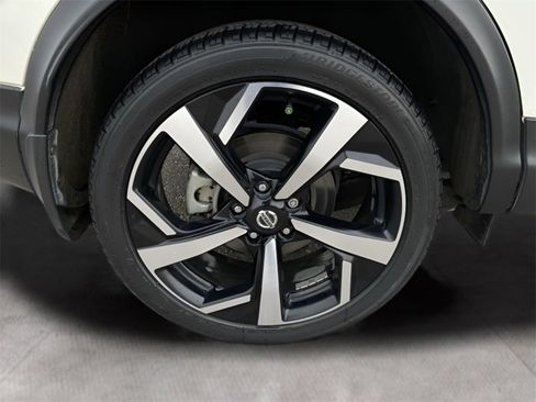 Used 2022 Nissan Rogue Sport SL image 20