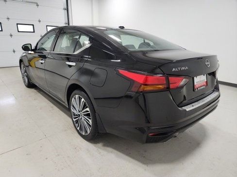 Used 2023 Nissan Altima 2.5 SL image 12