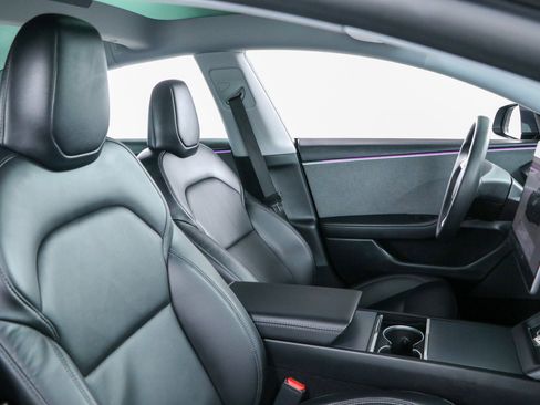 Used 2025 Tesla Model 3 Long Range RWD image 24