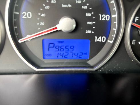 Used 2010 Hyundai Santa Fe GLS image 18