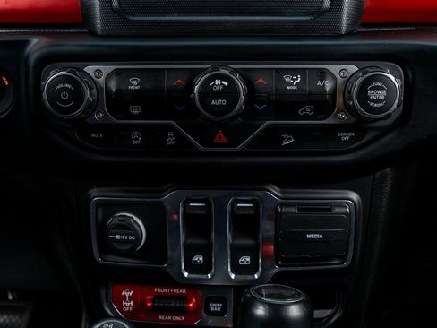 Used 2020 Jeep Wrangler Rubicon image 26