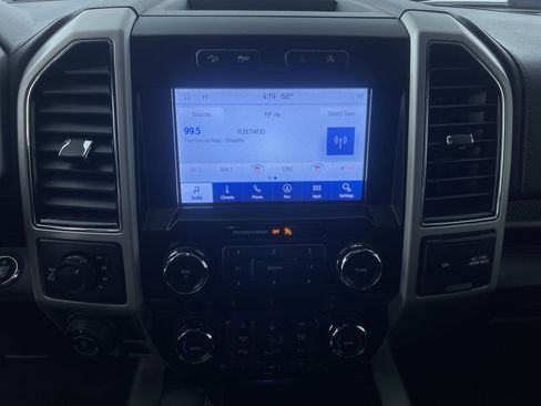 Used 2019 Ford F150 Lariat image 18