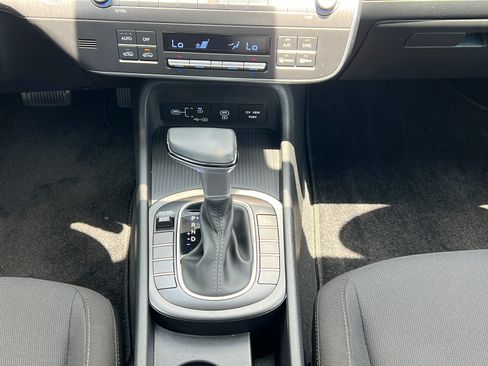Certified 2024 Hyundai Kona SEL FWD image 15