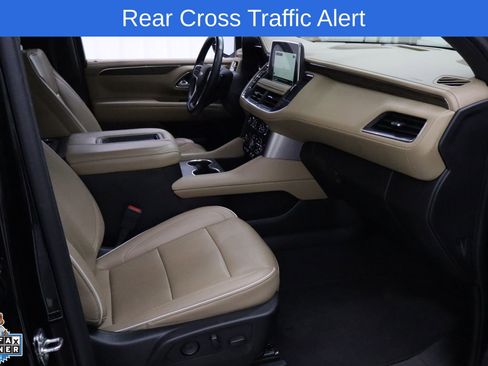 Used 2024 Chevrolet Suburban Premier RWD image 26
