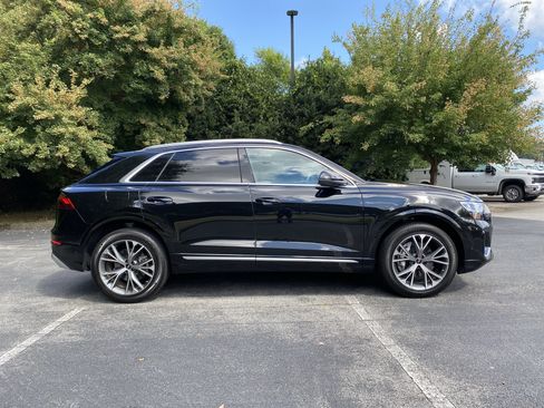 Used 2024 Audi Q8 Prestige AWD/4WD image 10
