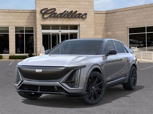 New 2026 Cadillac Lyriq V image 6