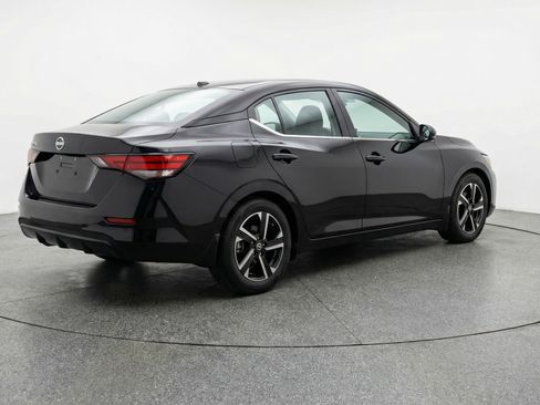 Used 2025 Nissan Sentra SV FWD image 9
