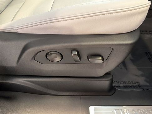 New 2026 Chevrolet Suburban Premier w/ Sun And Tow Package image 22