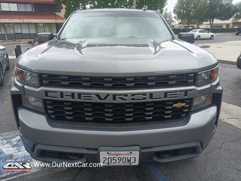 Used 2020 Chevrolet Silverado 1500 Custom w/ Custom Value Package image 9