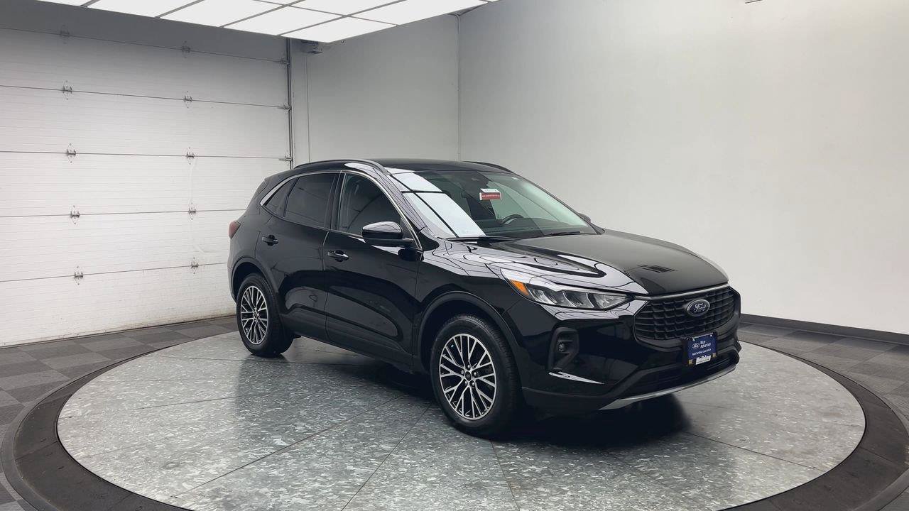 Certified 2023 Ford Escape SE FWD image 32