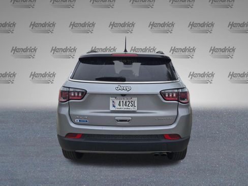 Used 2022 Jeep Compass Limited image 8