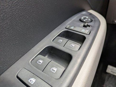 New 2026 Hyundai Venue SEL image 17